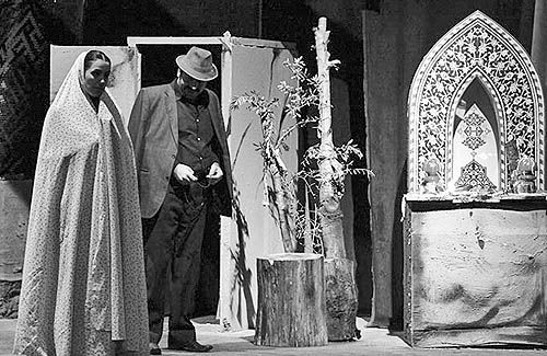 نمایش «پایین گذر سقاخانه» در ماه محرم