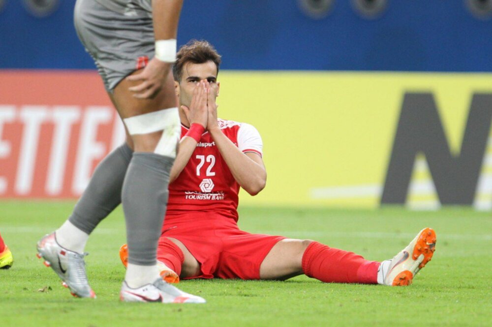 اشتباهات عجیب داوری در گروه پرسپولیس