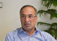 واعظ آشتیانی: وزارت ورزش معیار انتخاب مدیران استقلال و پرسپولیس را بگوید
