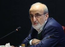 مقام ارشد وزارت بهداشت خطاب به نمکی: به جای اظهارات بی پایه و اساس کرونا را کنترل کنید