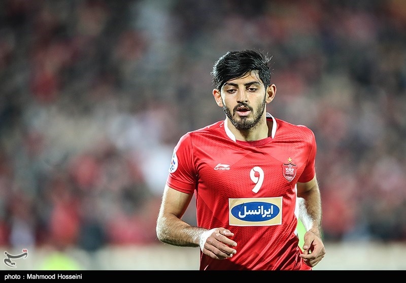 شماره ۹ سابق بمب پرسپولیس می‌شود؟