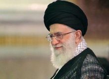 صفحه توییتری منتسب به رهبر انقلاب میلاد مسیح(ع) را تبریک گفت