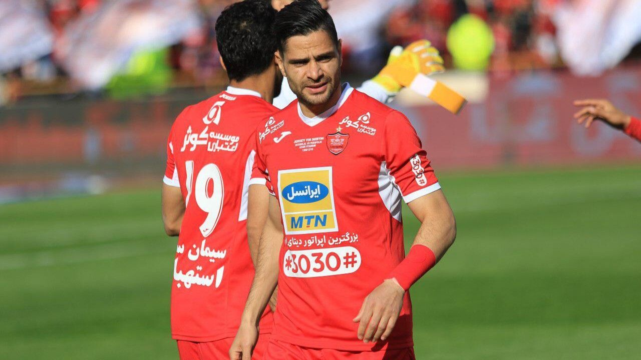 استقبال هافبک پرسپولیس از لقب «تیم خاص»