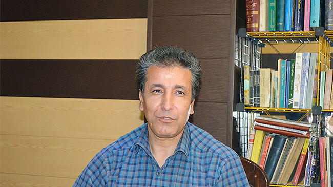 گروسی:‌ استقلال ترسو بازی می‌کند