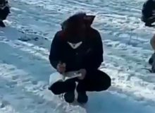 بچه های ابتدایی در سردترین کلاس درس ایران