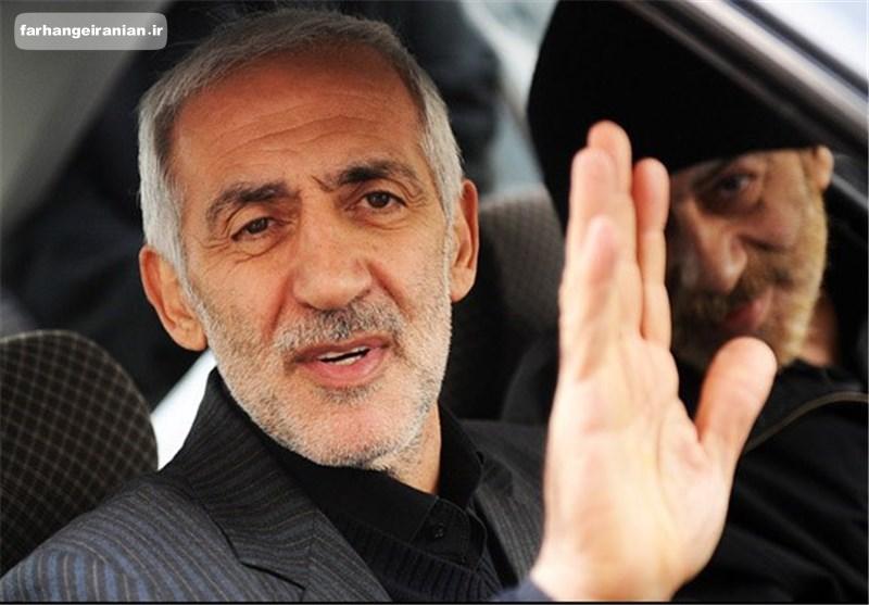 آقای دادکان ! این گوی و این میدان