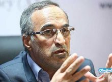 واعظ آشتیانی: عملکرد دولت روحانی احمدی‌نژاد را متوهم کرده است