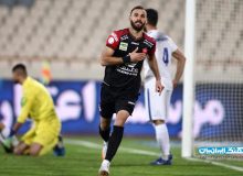 خیز سرخ ها برای قهرمانی نیم فصل / پرسپولیس ، استقلال را پایین کشید