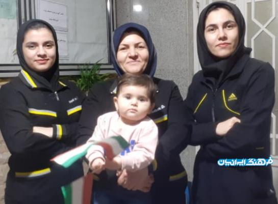 جلوه های ویژه المپیاد بانوان کارگر؛ مادر و فرزند به همراه مادر بزرگ