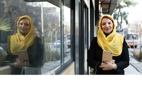 الهام پاوه نژاد : چوب چند چهره مشهور را می‌خوریم