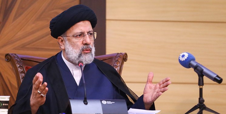 رئیسی: مناظره‌ها عرصه ارائه «برنامه» و «کارنامه» باشد