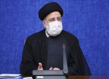 رئیسی: واردات واکسن فقط تحت نظارت وزارت بهداشت باشد