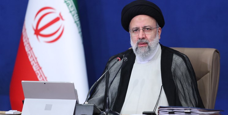 مقابله با کرونا، مهار گرانی و تأمین معیشت مردم اولویت های مهم دولت است