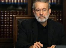 لاریجانی پا پس‎‌کشید