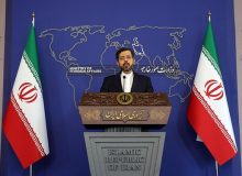 خطیب‌زاده: مذاکرات وین در داخل وزارت خارجه پیگیری می‌شود/ هیچ درخواستی برای سوخت گیری هواپیمای وزیر در لبنان مطرح نبوده