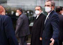 هیأت ایران ۲ سند شامل لغو تحریم‌ها و مسائل هسته‌ای را در اختیار طرف مقابل قرار داد