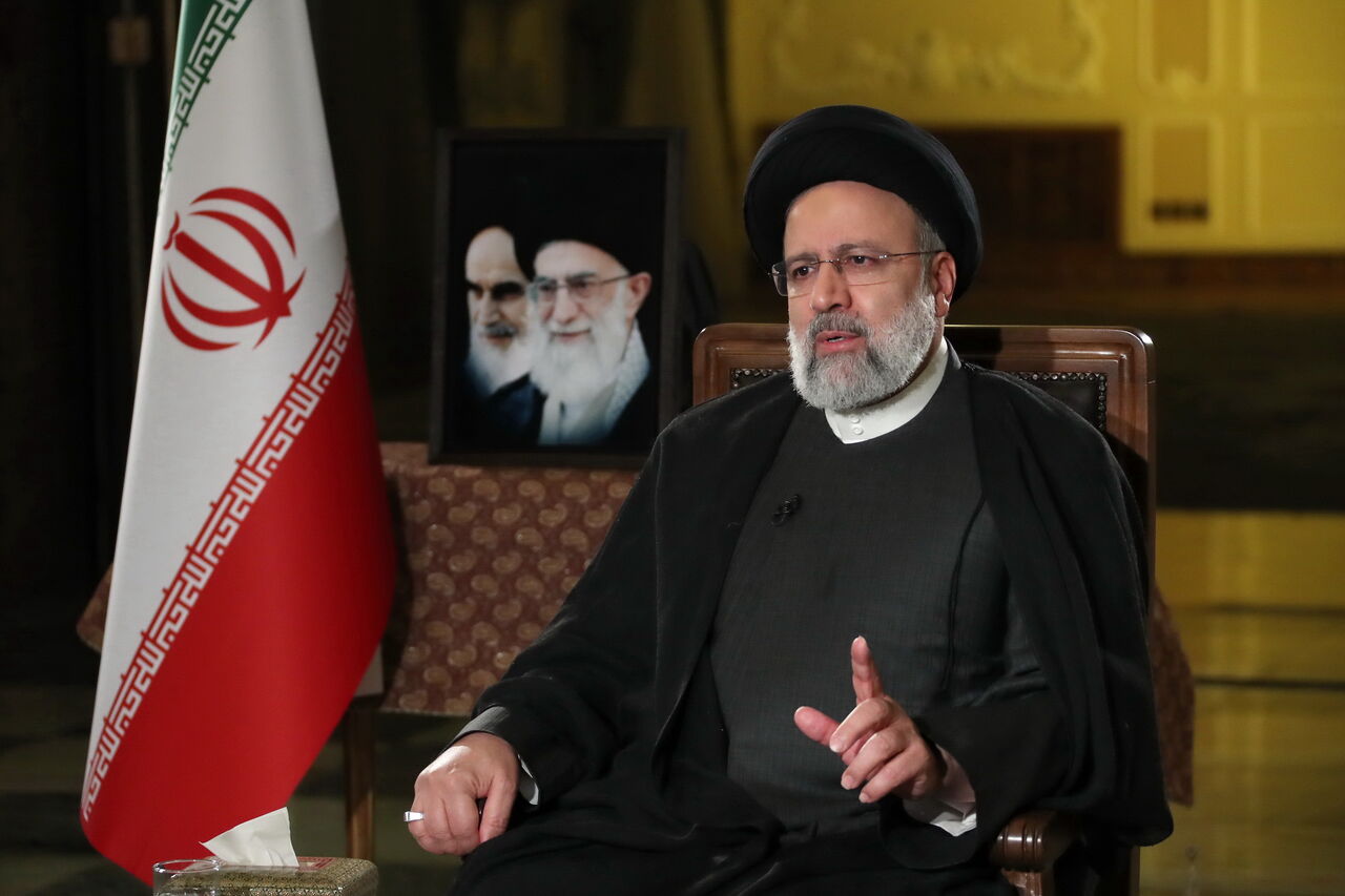 رییسی: رفع تحریم‌ها با قوت دنبال می‌شود