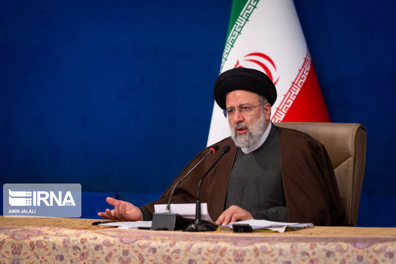 رییس جمهور: مکتب شهید سلیمانی باید شناخته شود
