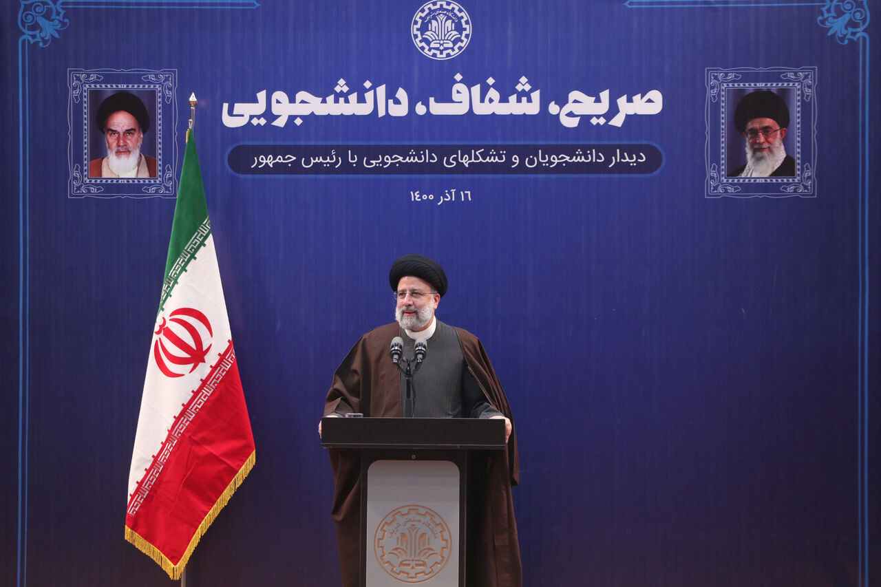 رییس جمهور: عده ای در تلاشند همزمان با مذاکرات، نرخ ارز را بالا ببرند