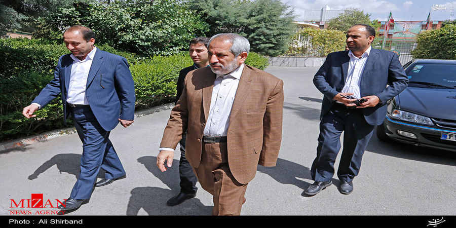 مسافرکشی دادستان سابق در خیابان‌های تهران!