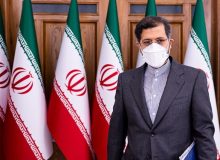 اگر قرار بود خطوط قرمز را رد کنیم توافق چندین ماه قبل به دست می‌آمد