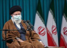 رهبر انقلاب: کشور مطلقاً معطل مذاکرات نشود