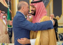 چه شد که بن سلمان و اردوغان اینچنین یکدیگر را در آغوش گرفتند؟