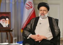 آیت‌الله رئیسی: نان سنتی، دارو و بنزین گران نمی‌شود