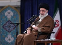 دولت برنامه‌های اقتصادی مهمی در پیش دارد همه کمک کنند تا به نتیجه دست یابد
