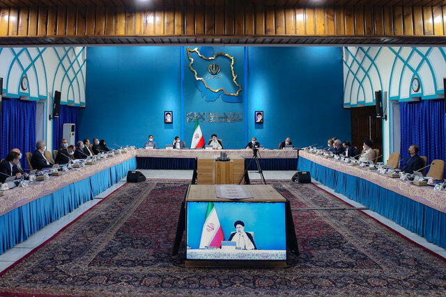 انبارلویی: دولت را کمک کنیم