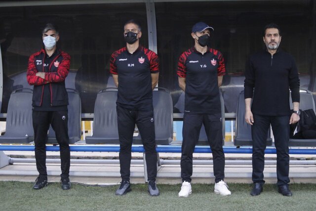 دوراهی گل‌محمدی برای ادامه کار در پرسپولیس