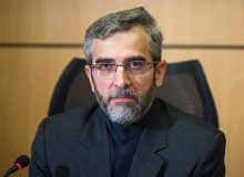 باقری: برای موفق نشان دادن خود حاضر به عبور از خطوط قرمز نظام نیستیم
