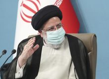 رئیس‌جمهور: پیشرفت و اقتصاد را معطل اخم و لبخند دیگران نمی‌کنیم