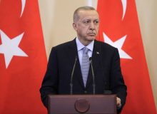 اردوغان: مصمم به پیروزی در انتخابات ترکیه هستیم/خارج از مرزها هم قاطعانه با تروریست‌ها می‌جنگیم
