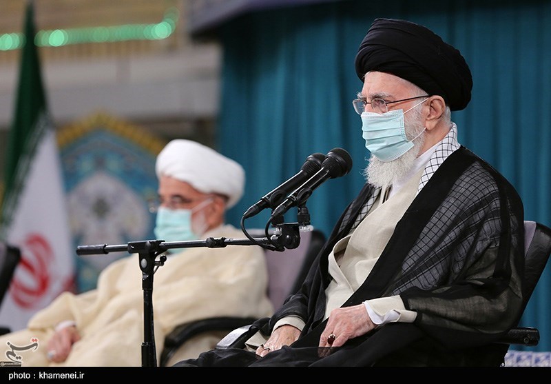 به تحقق عملی وحدت اسلامی امیدوار هستیم
