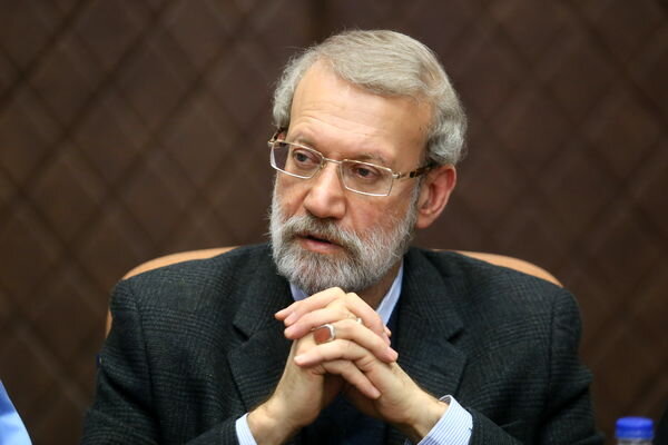 علی لاریجانی: افراط در پرداختن به امور اجتماعی واکنش‌های افراطی هم دارد