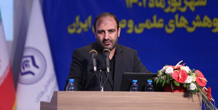 مبنای قانونی احکام انضباطی/ آیا ممنوع الورود کردن دانشجویان به دانشگاه مبنای قانونی دارد؟