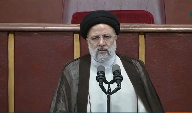 رئیسی: اصلاح، عقب‌نشینی نیست