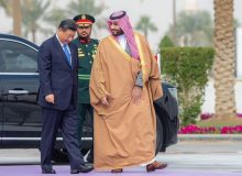 فقط ایران است که باعث شده بند ریاض و کاخ سفید پاره نشود / بن سلمان چگونه از کارت آمریکا و چین سود می برد؟