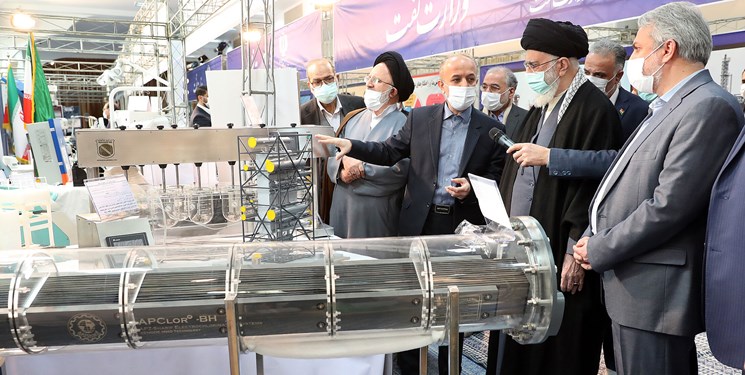 رهبر انقلاب صبح امروز از نمایشگاه توانمندی‌های صنعتی بازدید کردند