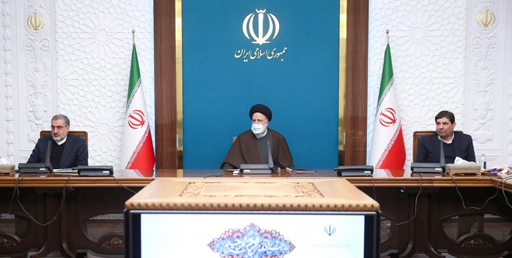 رئیسی: مابه‌التفاوت افزایش قیمت دارو از طریق بیمه‌ها پرداخت شود