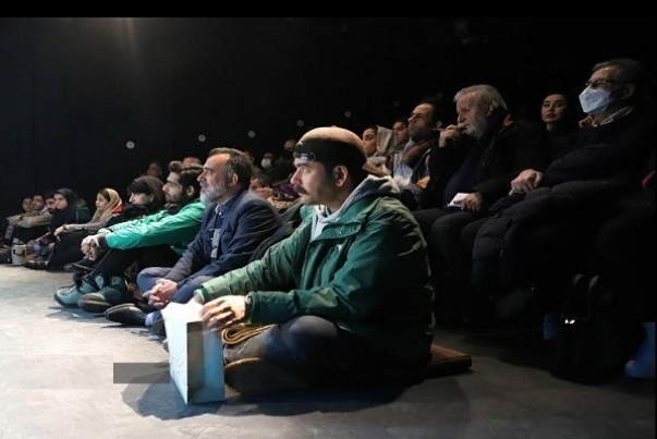 تعامل حرفه‌ای خارجی‌ها با تماشاگران تئاتر فجر