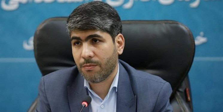 لطیفی: افزایش حقوق بدون پشتوانه موجب زیان دیدن عموم مردم می‌شود