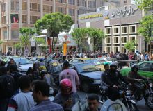 هشدار؛ هیجانی رفتار نکنید/ افت قیمت طلا و ارز قابل پیش‌بینی است