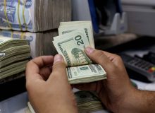 بلومبرگ: یک کشور دیگر در خلیج فارس دنبال جایگزینی دلار است
