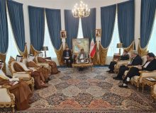 شمخانی: هیچ محدودیتی برای گسترش مناسبات با کشورهای همسایه قائل نیستیم