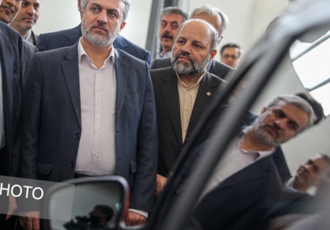 فاطمی امین: مافیای خودرو نمی‌خواهند قیمت‌ها کاهش پیدا کند