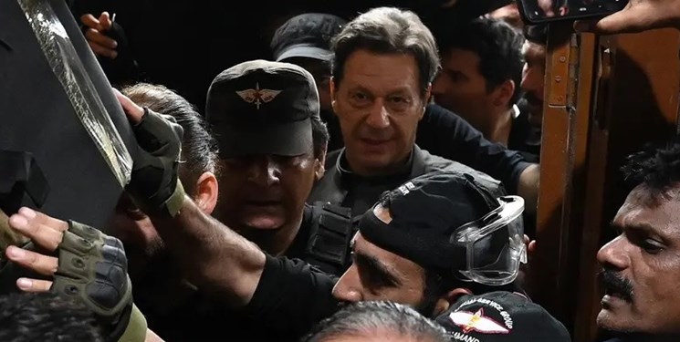 عمران خان بازداشت شد