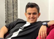 امیرمحمد در این عکس از عموپورنگ پیرتر شده!