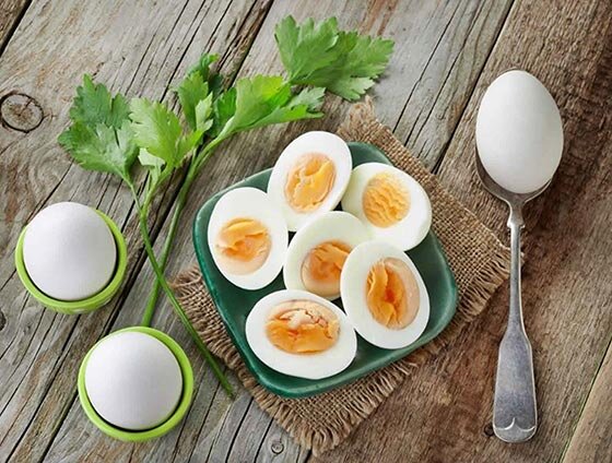 چند خوردنی مفید برای کاهش استرس